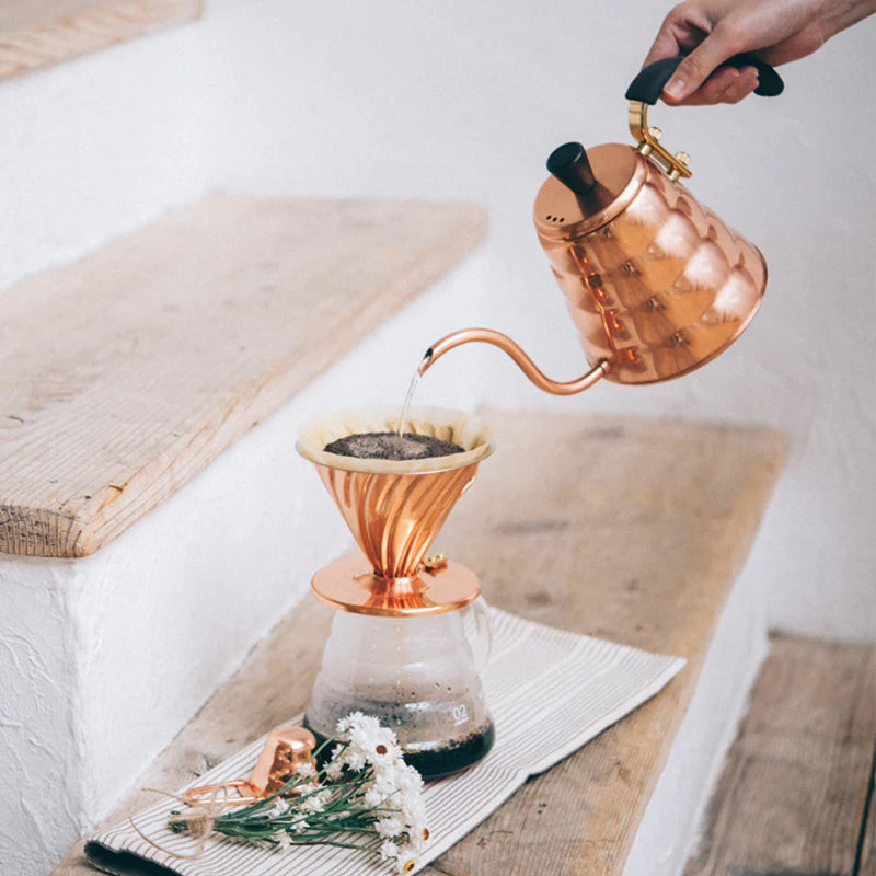 HARIO V60-02 Bakrena kapaljka