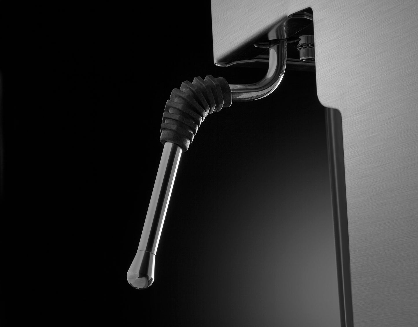 Gaggia Classic UP - Black - PREORDER SHIPPING IN MAY