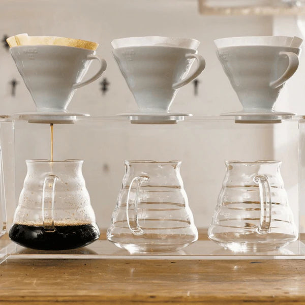 HARIO V60 DRIPPER - RDEČ-KERAMIČEN - coffeetime.si